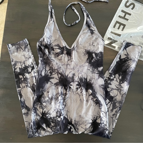 NEW Tie Dye Backless Sports Yoga Workout Jumpsuit Romper - Picture 5 of 5